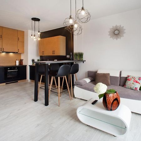 Cybernetyki 6b Serviced Accommodation Warszawa Zewnętrze zdjęcie